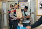 Cipta-Kondisi-Jelang-Ramadhan,-Polisi-Amankan-Ratusan-Botol-Miras-di-Pamekasan