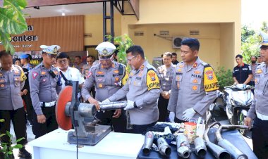 Polres-Ngawi-Musnahkan-176-Knalpot-Brong-Jelang-Pergantian-Tahun