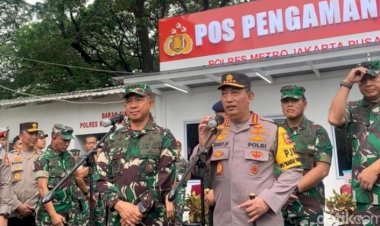PANGLIMA-TNI-dan-KAPOLRI-CEK-TPS-PEMILU,-PASTIKAN-PENCOBLOSAN-AMAN