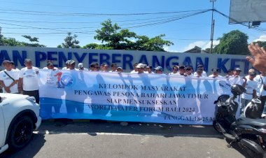 Bersama-Polisi-Jaga-Jalur-Penyeberangan-di-Pelabuhan-Rakyat-Pokmas-Kelautan-Banyuwangi-Dukung-WWF-ke--10