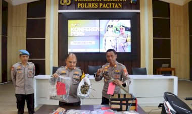 Polres-Pacitan-Amankan-Dukun-di-Trenggalek-Diduga-Lakukan-Penipuan-Modus-Penggandaan-Uang