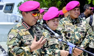 Kapolri-Hadiri-HUT-ke-79-TNI-AL