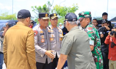 Kapolda-Jatim-Cek-Posyan-di-Rest-Area-Tol-Ngawi,-Pastikan-Mudik-Aman-Keluarga-Nyaman