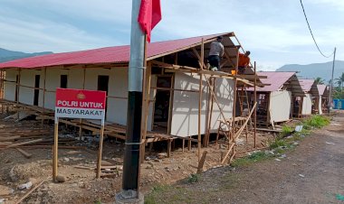 Capai-47-Unit,-Pembangunan-Huntara-Sat-Brimob-Polda-Sumbar-Terus-Berjalan-di-Pauh