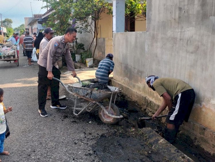 Polres Probolinggo Kota Gelorakan Gerakan Indonesia ASRI, Bersama Lintas Sektor Bersihkan Lingkungan